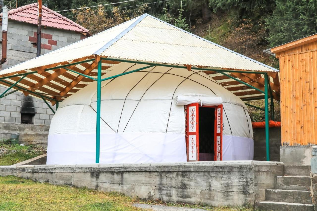 Toodoresort Karakol Exteriör bild